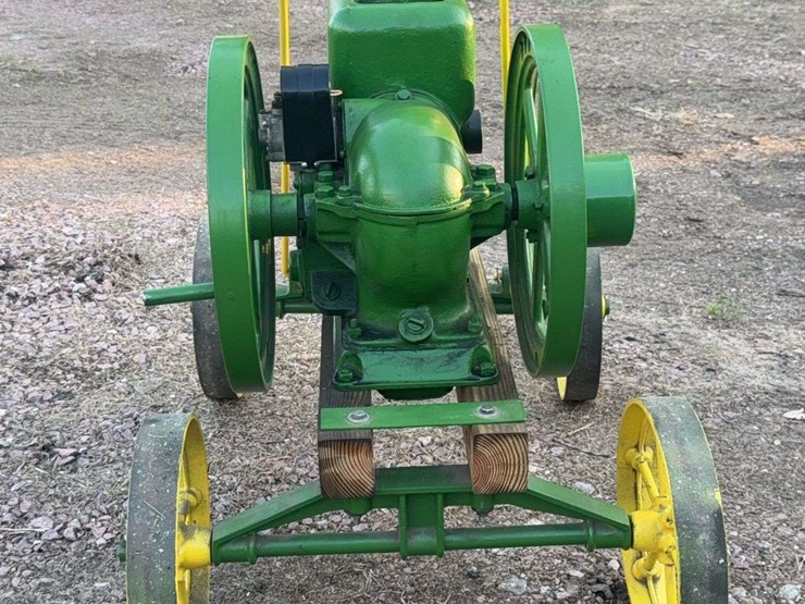 john-deere-112-image-6