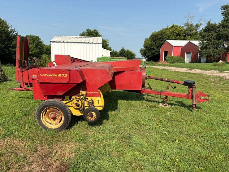 new-holland-273-image-2