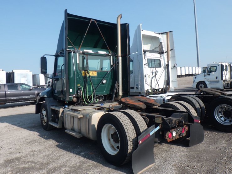 2017-mack-ch612-image-9