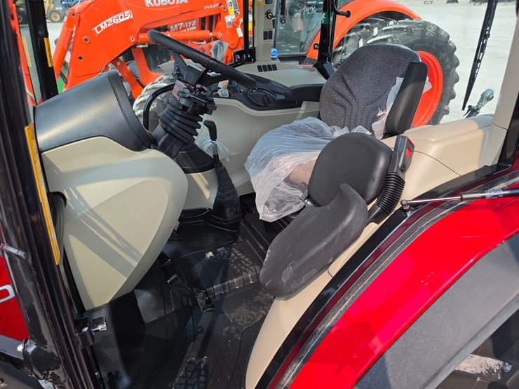 2021-massey-ferguson-4710-image-10