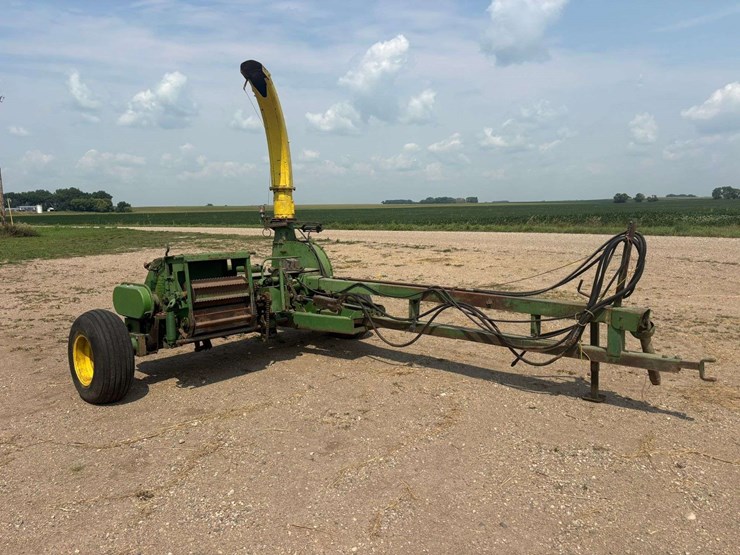 john-deere-3800-image-1