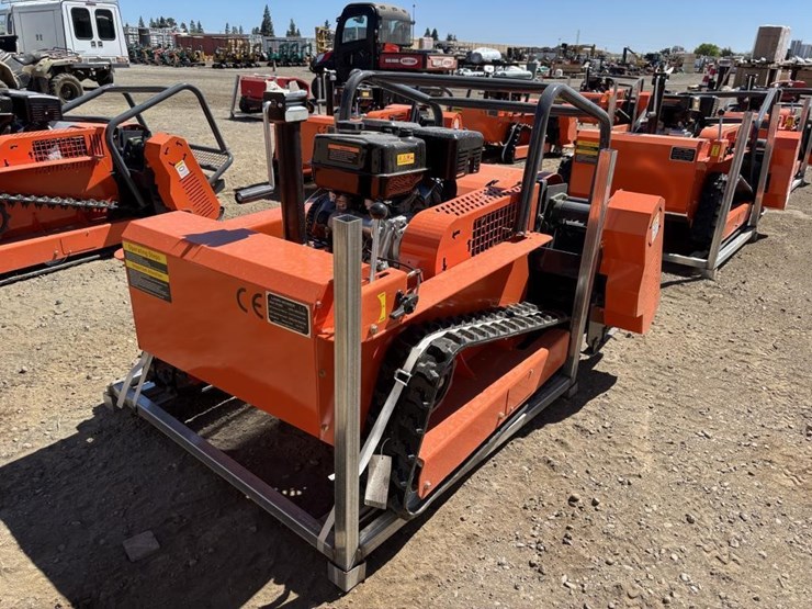 2026-sdlool-lm1000q-rc-flail-mower-image-3