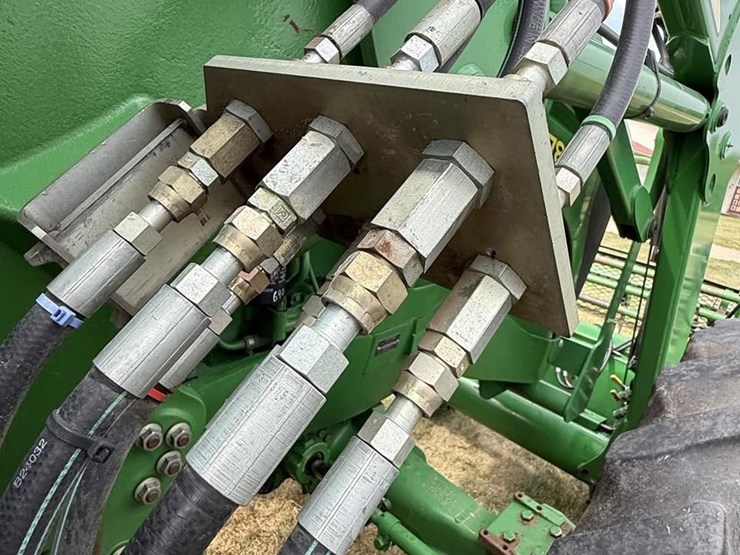 2010-john-deere-7830-image-32