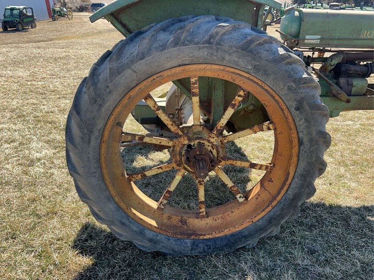 john-deere-model-b-image-33