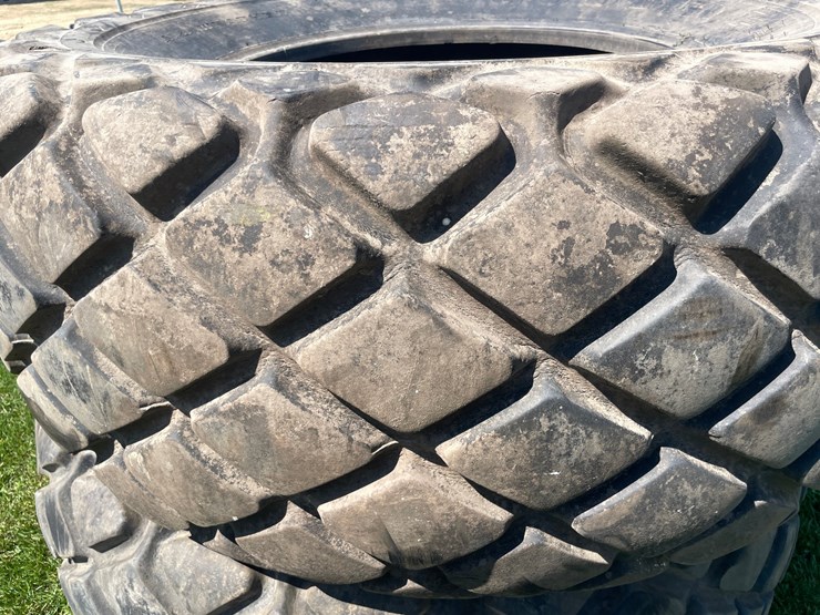 #4690-•-(2)-goodyear-tires-image-9