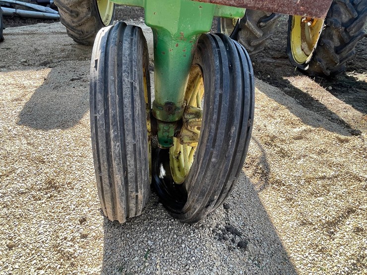 john-deere-b-image-21