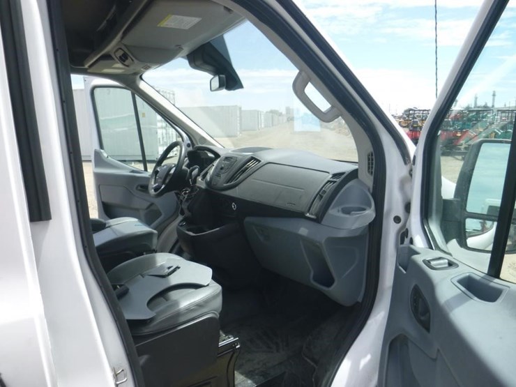 2019-ford-transit-image-6
