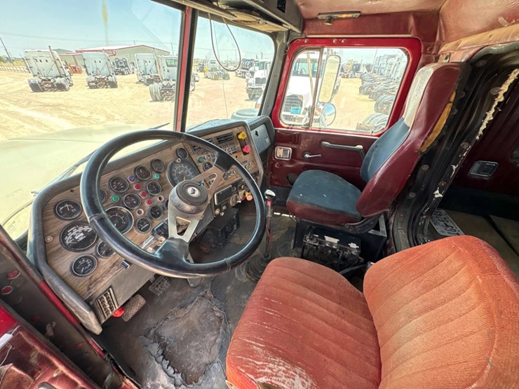 1995-western-star-4900-image-7