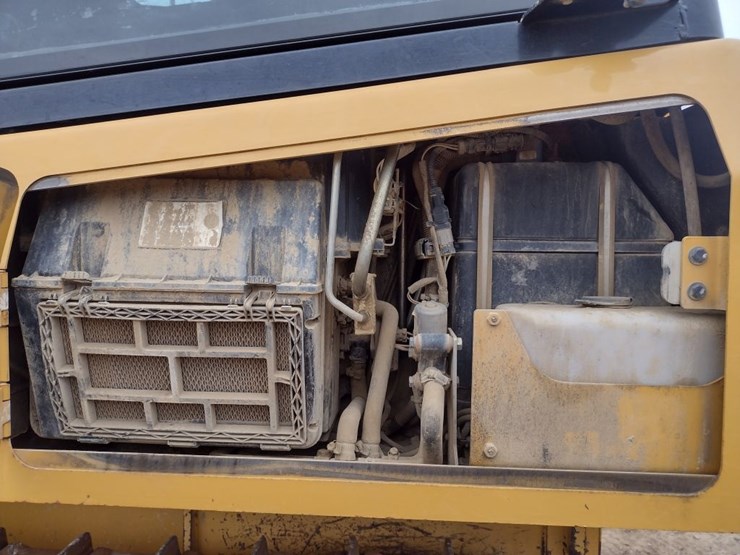 caterpillar-d4k2-xl-image-20