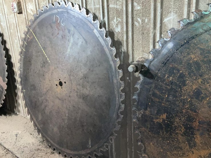 #176-•-56”-circular-saw-blade-image-2