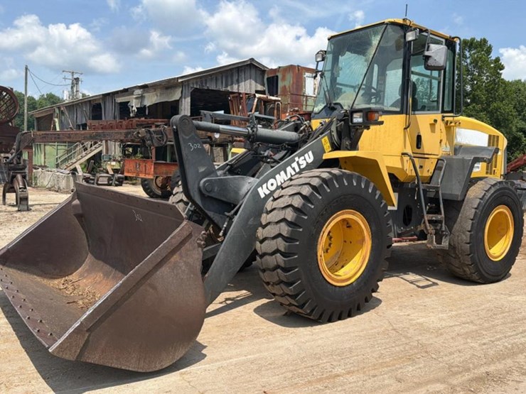 2012-komatsu-wa200-image-1