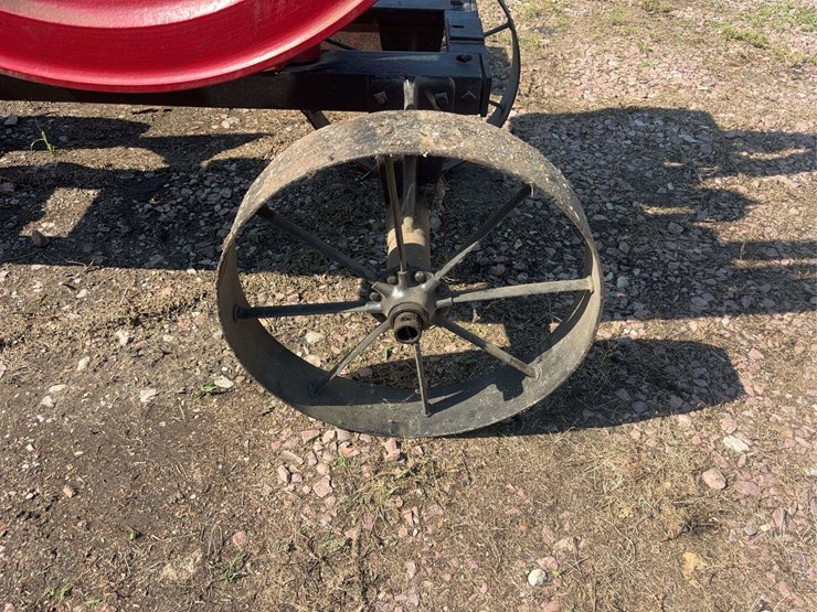 economy-7-horse-hit-and-miss-engine,-cart,-and-original-base-image-38