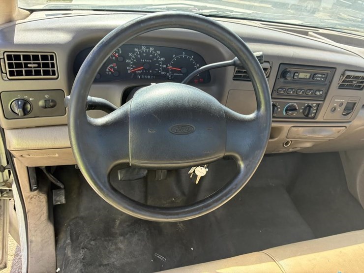 2001-ford-f250-image-16