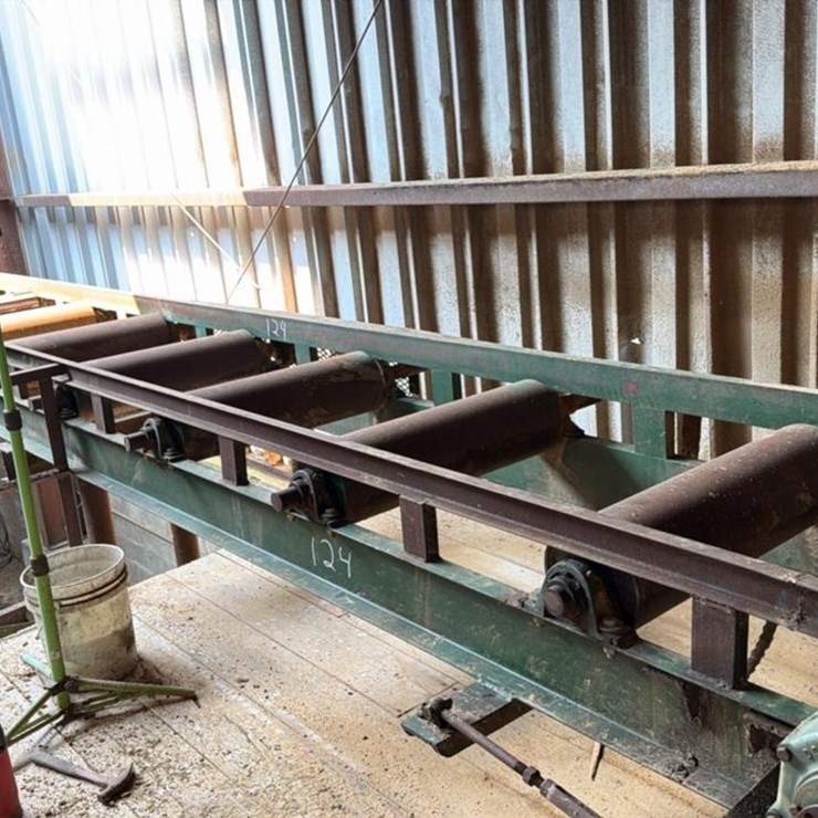 #124 • 32' Roll Case