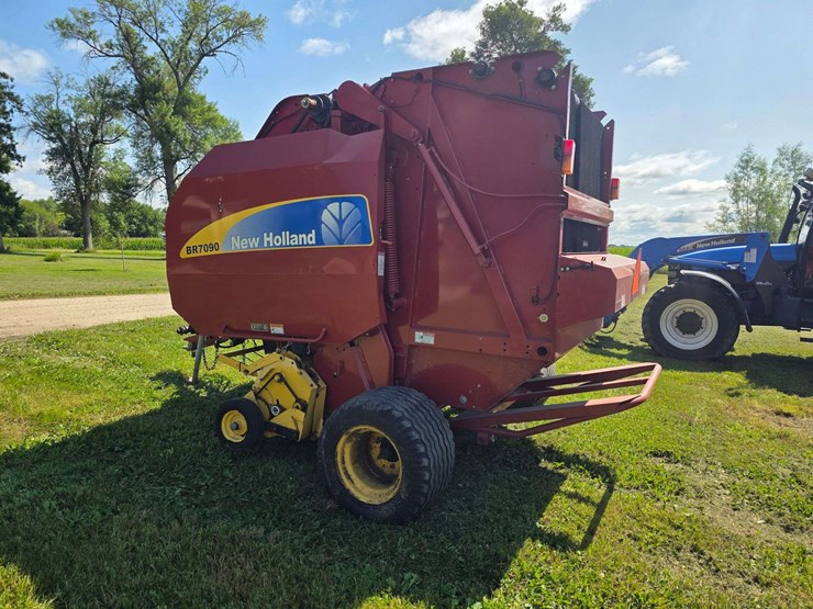 new-holland-br7090-image-10