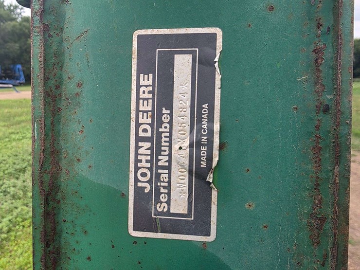 john-deere-148-image-23