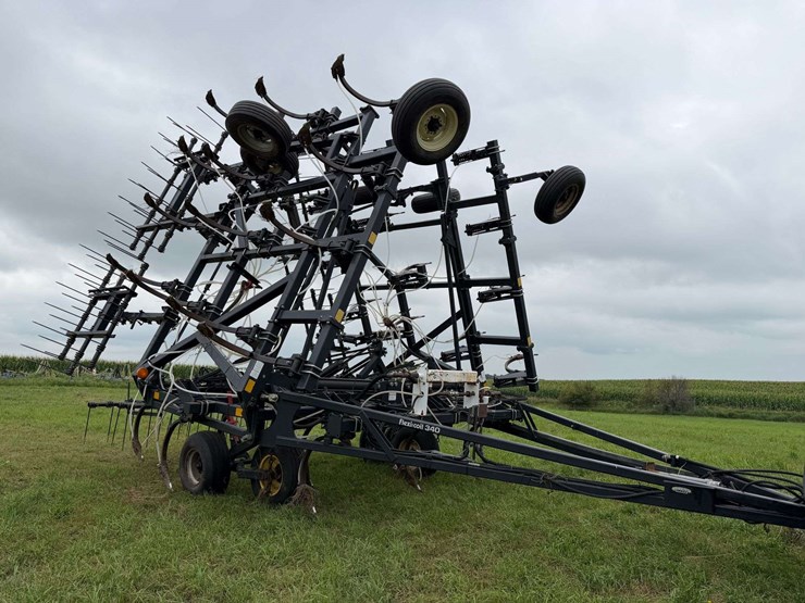 flexi-coil-model-340-41’-chisel-plow,-set-up-for-anhydrous-currently,-3-bar-coil-tine-harrow,-hydrau-image-31