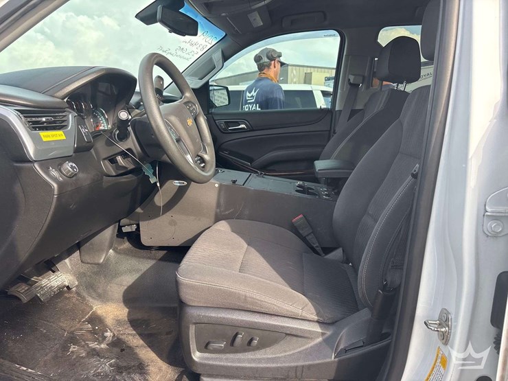 2019-chevrolet-tahoe-image-13