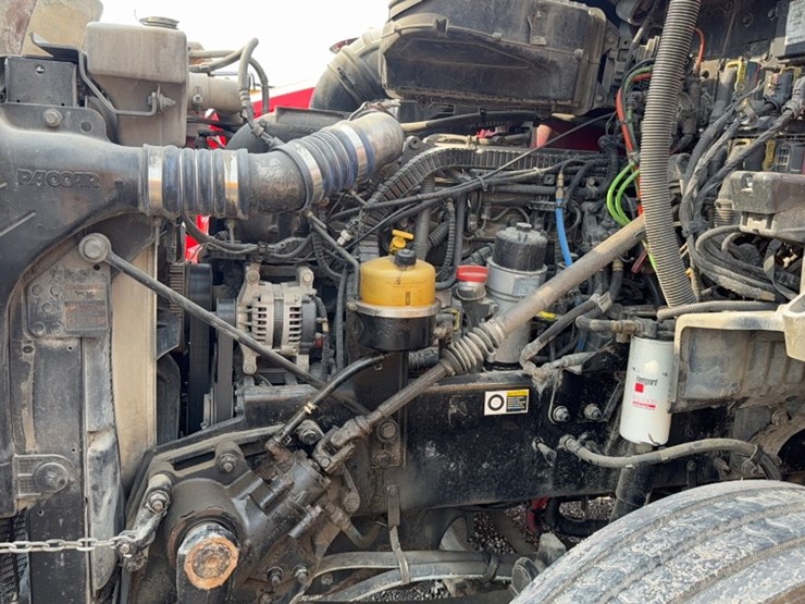 2016-kenworth-t880-image-22