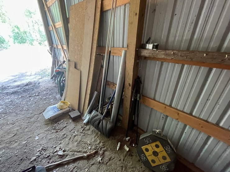 #7107-•-contents-of-wall-image-2