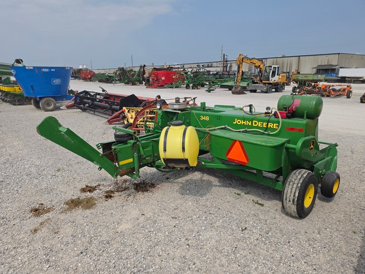 2001-john-deere-348-image-5