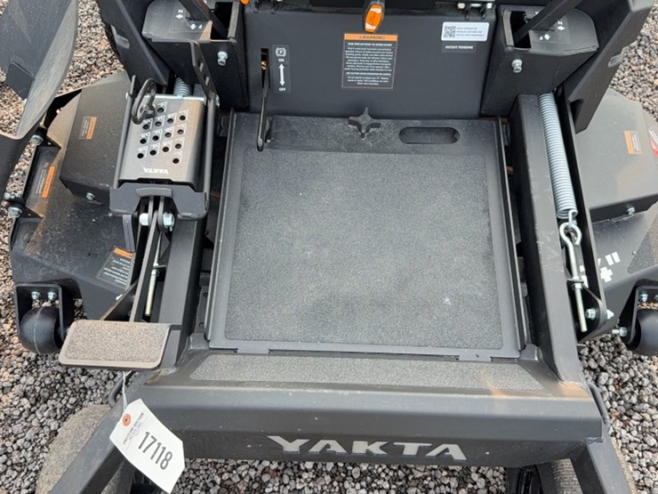 #3097-•-yakta-yxr-320-zero-turn-mower-image-5