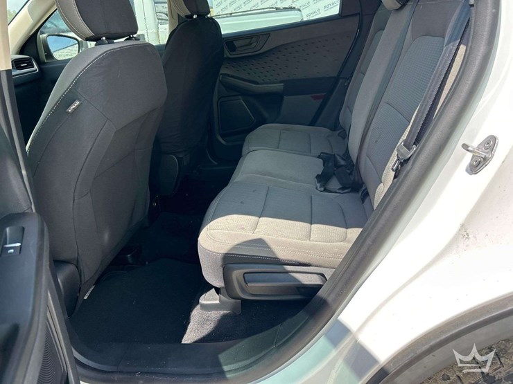 2020-ford-escape-image-22