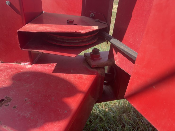 2004-case-ih-8220-image-17