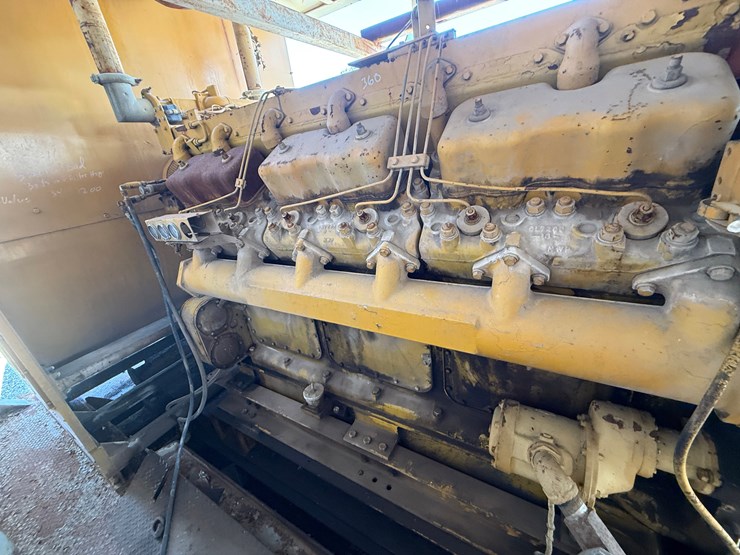 caterpillar-d379-image-11