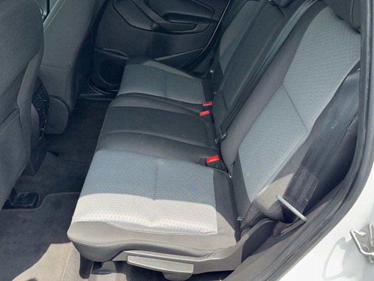 2017-ford-escape-image-16