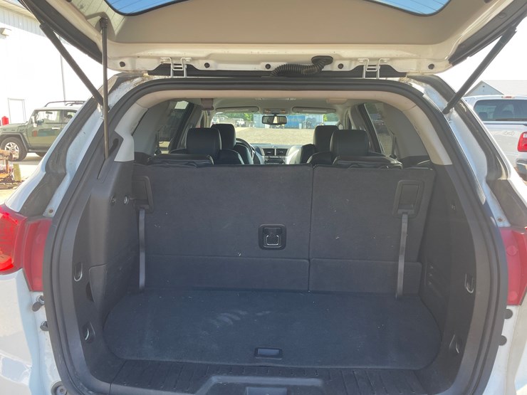 2009-chevrolet-traverse-image-32
