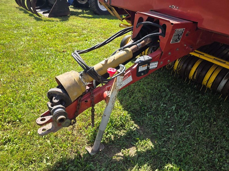 new-holland-br7090-image-15