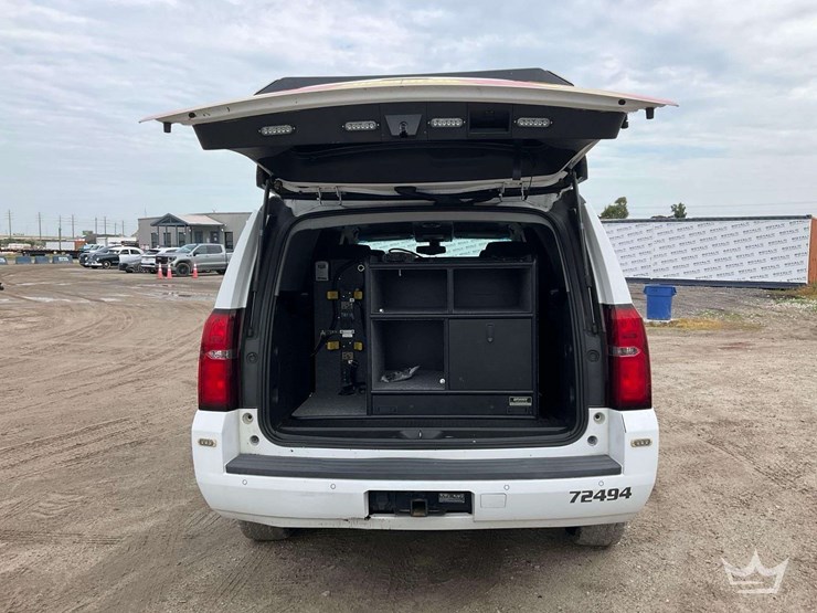 2015-chevrolet-tahoe-image-22