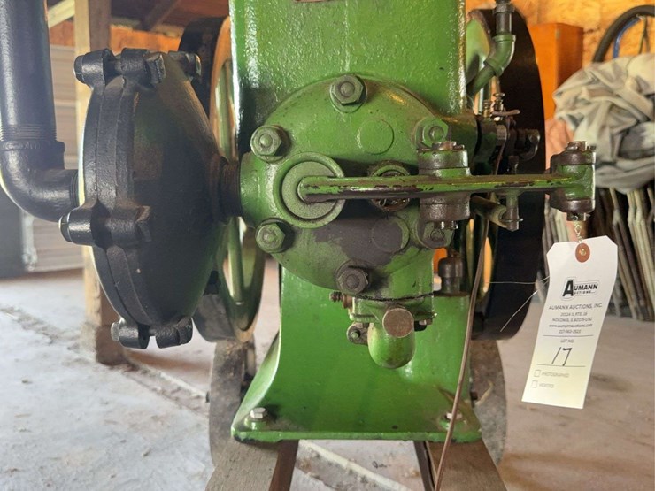 root-and-vandervoort-john-deere-4-horse-hit-and-miss-engine-with-cart-image-9