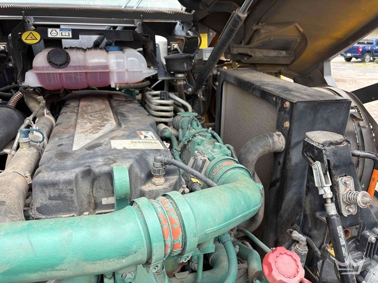 2020-volvo-a25g-image-22
