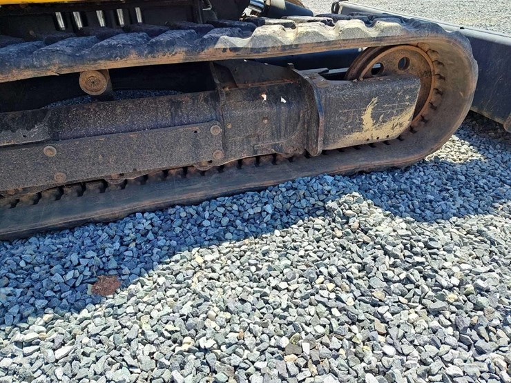 2023-jcb-90z-2-t4-midi-excavator-image-32