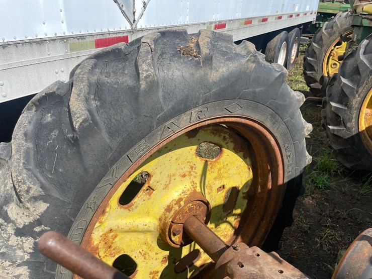 john-deere-60-image-13