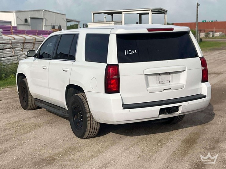 2020-chevrolet-tahoe-image-3