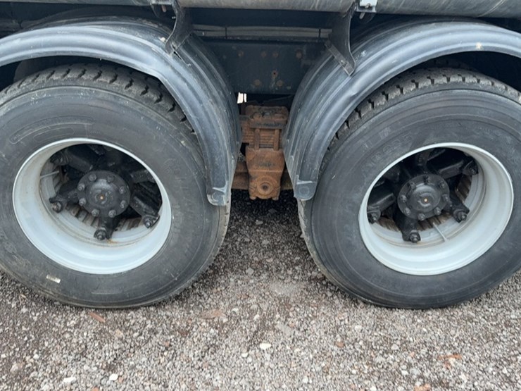 1997-vactor-2115-image-9