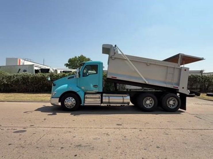 2019-kenworth-t680-image-1