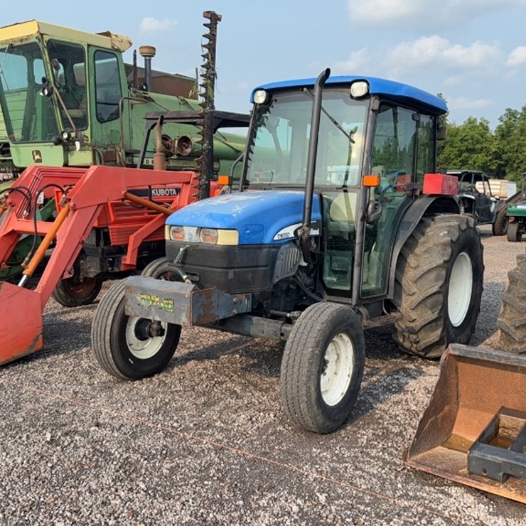 NEW HOLLAND TN55D