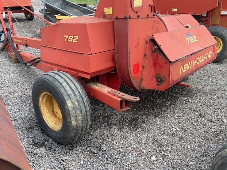 new-holland-782-image-6