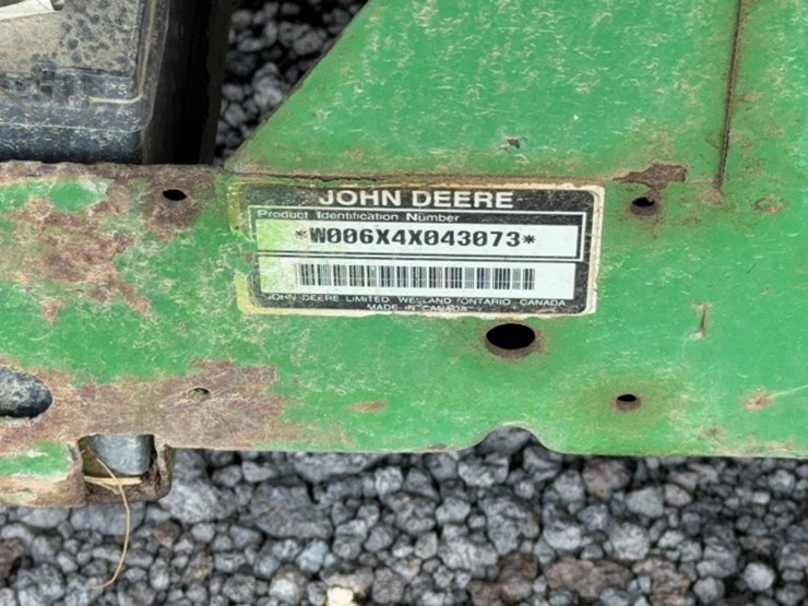 john-deere-gator-image-10