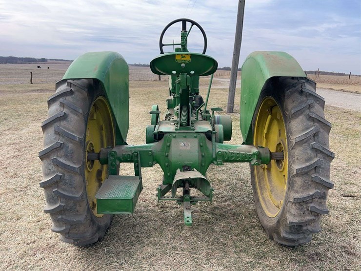 john-deere-model-b-image-4