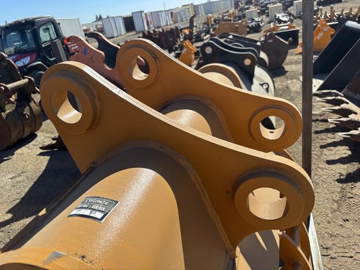 caterpillar-320-image-6