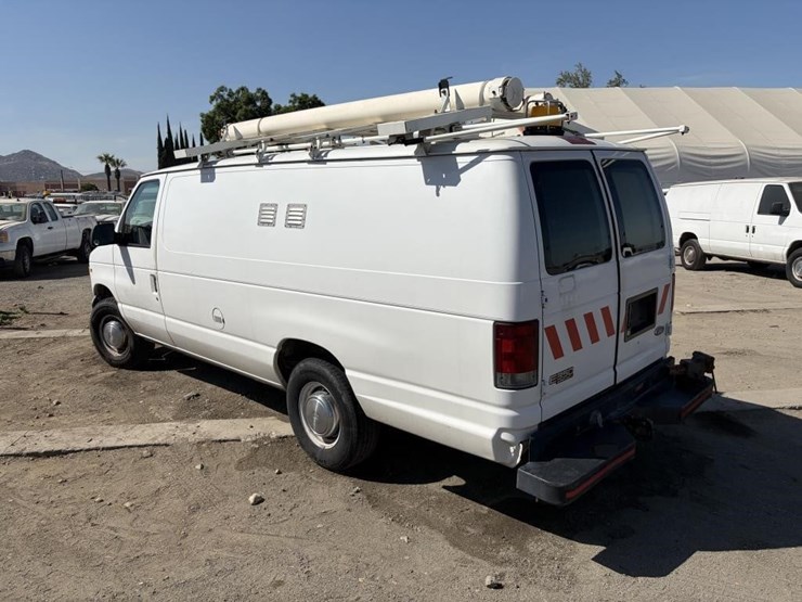 2002-ford-e350-sd-image-4