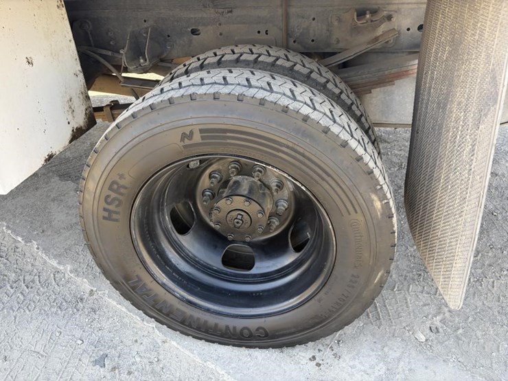 2019-dodge-ram-5500hd-image-5
