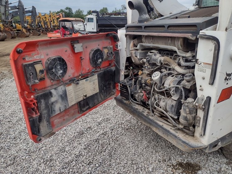 bobcat-t770-image-31