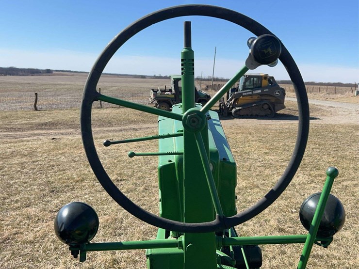 john-deere-model-b-image-43