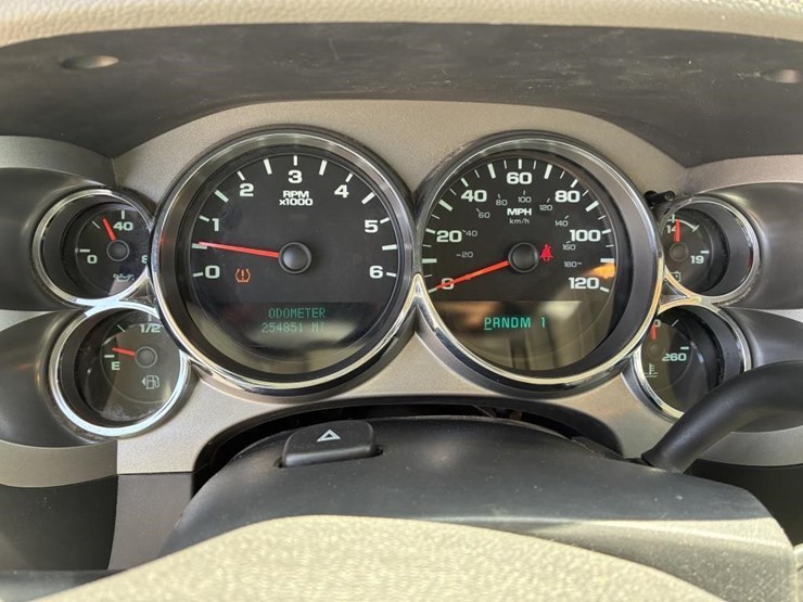 2012-gmc-sierra-2500hd-image-19
